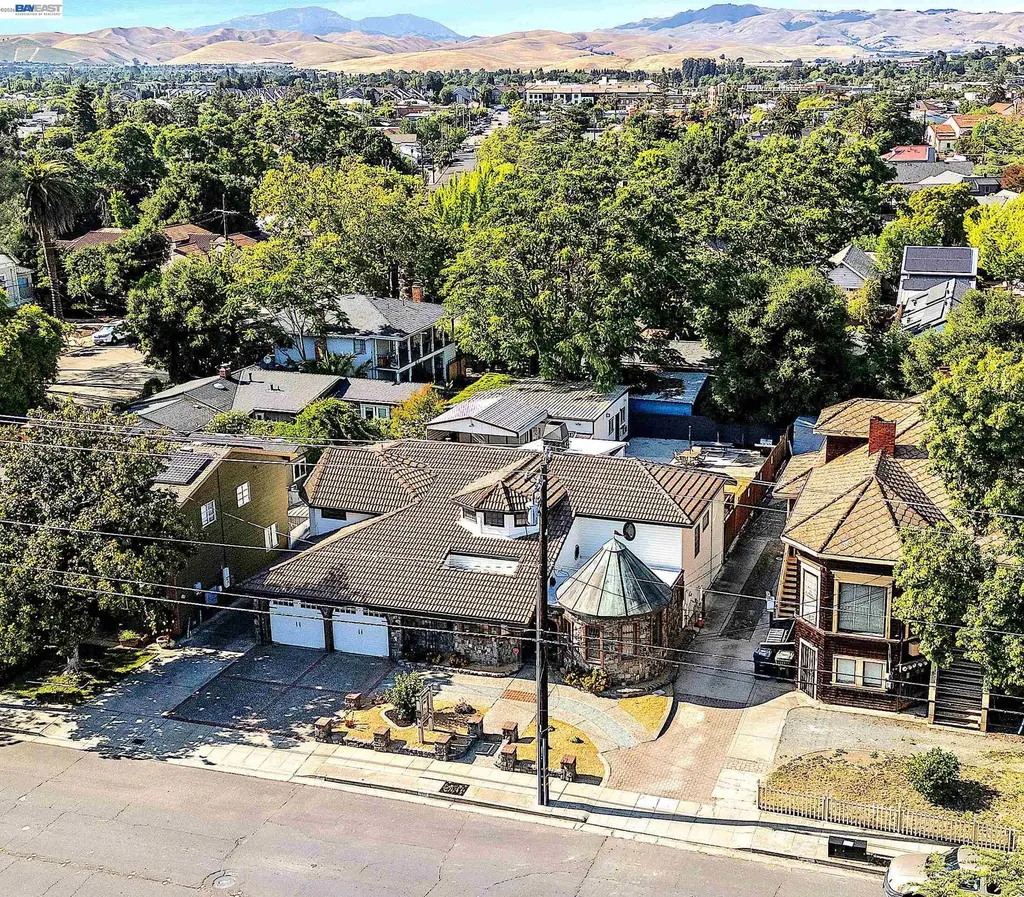 1932 College Avenue Livermore CA 94550