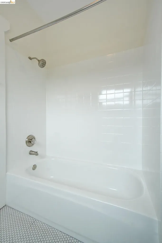 1068 66th Street Oakland CA 94608