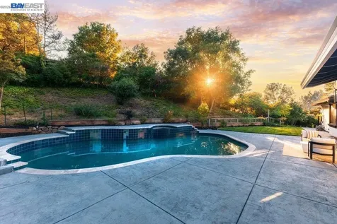 481 Montcrest Place Danville CA 94526