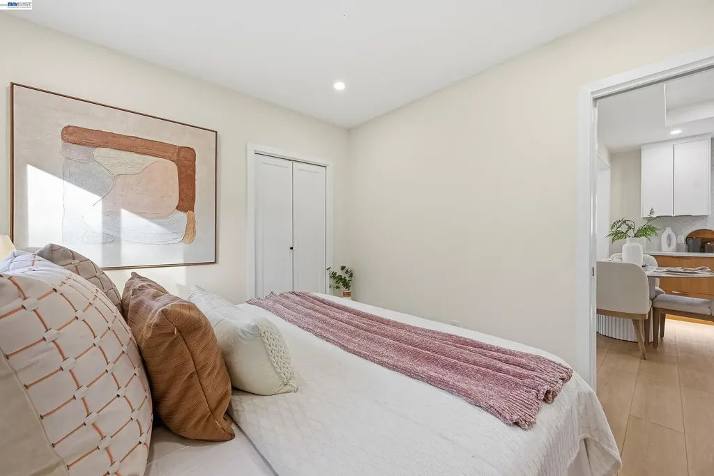 22 Garden Road Alameda CA 94502