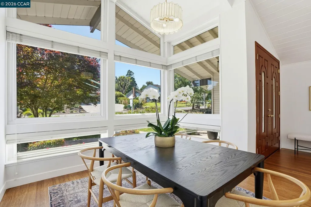 260 Corliss Drive Moraga CA 94556