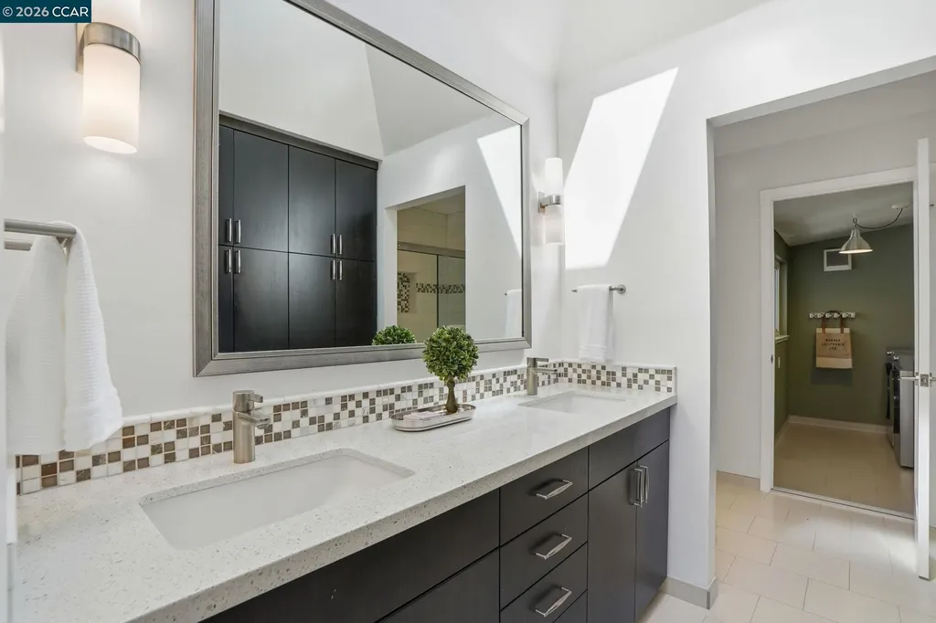 260 Corliss Drive Moraga CA 94556