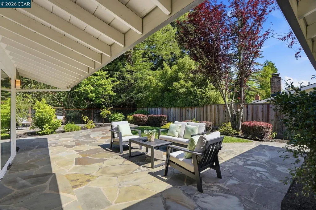 260 Corliss Drive Moraga CA 94556