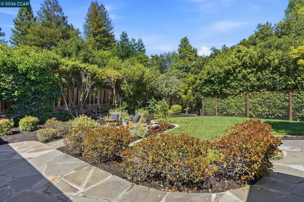 260 Corliss Drive Moraga CA 94556