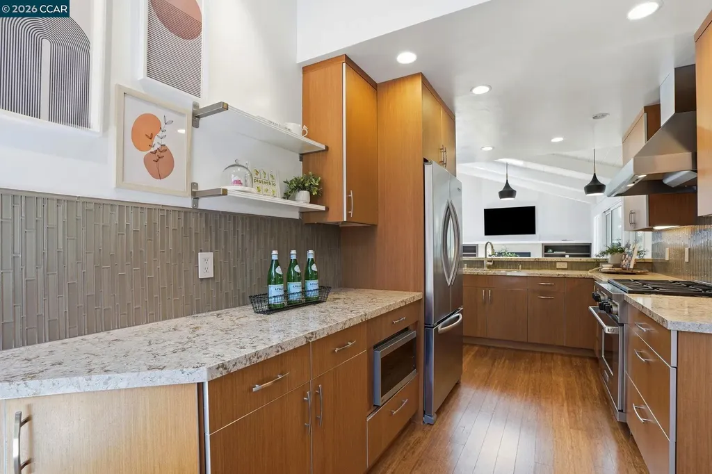 260 Corliss Drive Moraga CA 94556