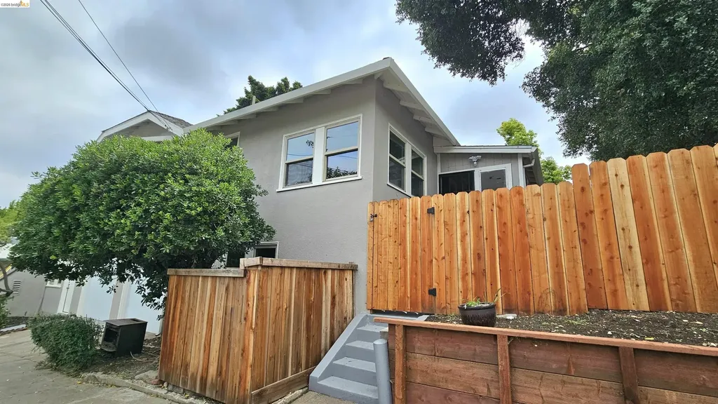 1404 Pine Street Martinez CA 94553