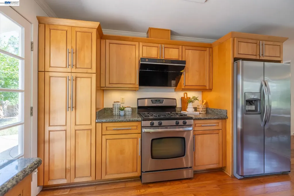 6713 Elm Court Dublin CA 94568