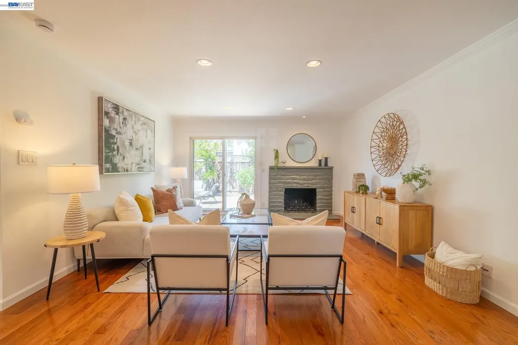 6713 Elm Court Dublin CA 94568