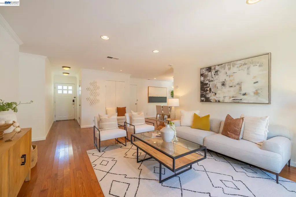 6713 Elm Court Dublin CA 94568