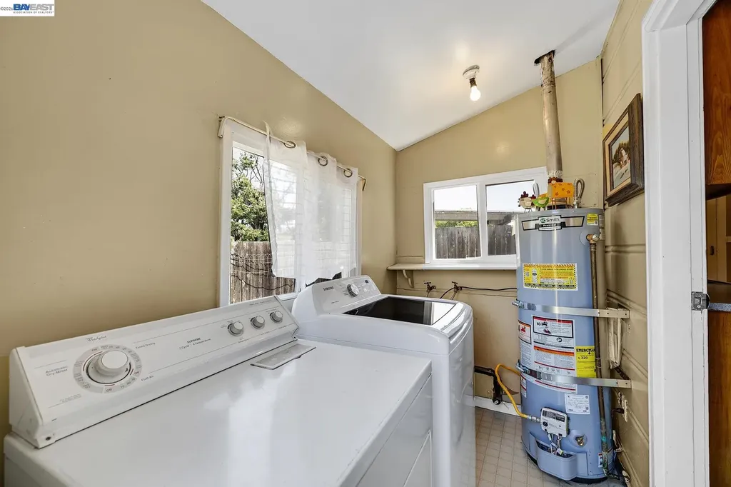 462 Hampton Road Hayward CA 94541