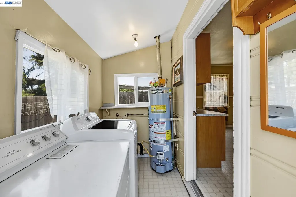 462 Hampton Road Hayward CA 94541