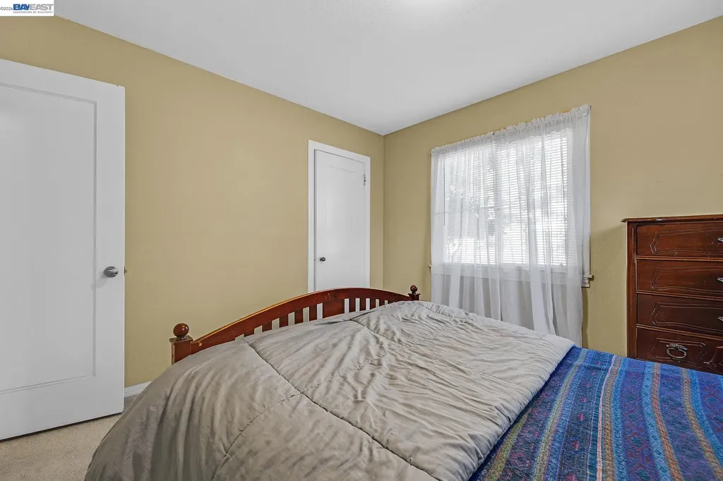 462 Hampton Road Hayward CA 94541