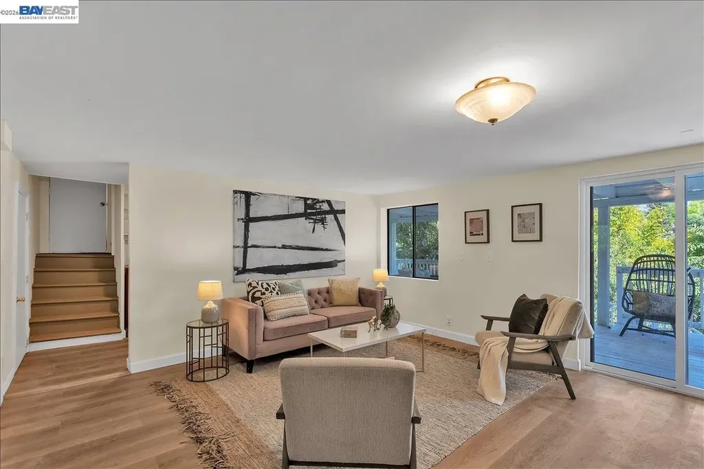 652 Valle Vista Avenue Oakland CA 94610