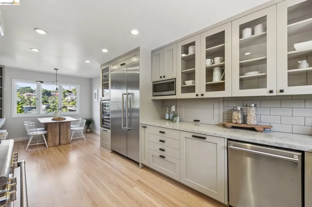 453 Scenic Avenue Piedmont CA 94611