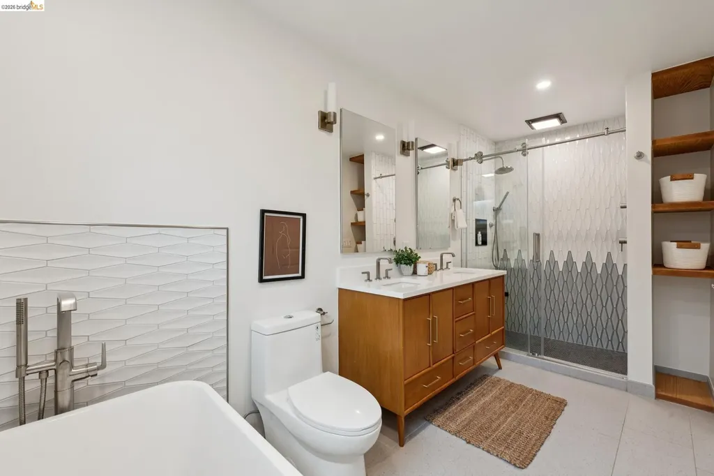 453 Scenic Avenue Piedmont CA 94611