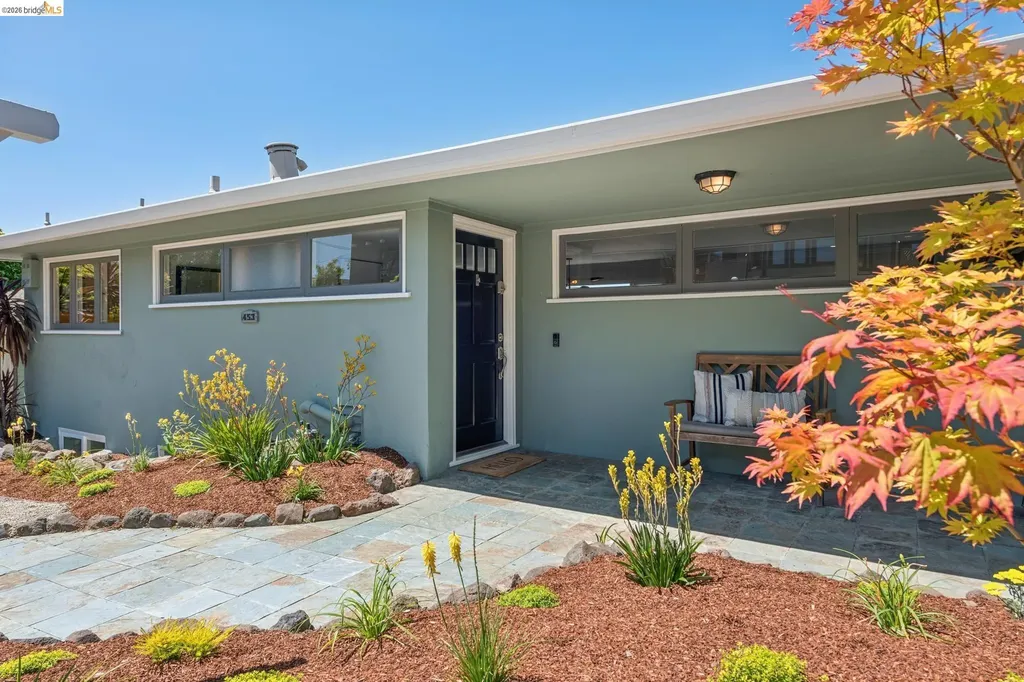 453 Scenic Avenue Piedmont CA 94611