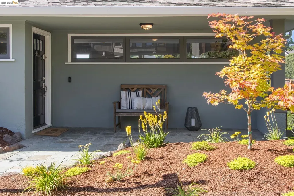 453 Scenic Avenue Piedmont CA 94611