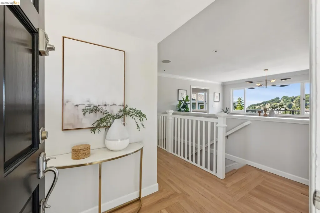 453 Scenic Avenue Piedmont CA 94611