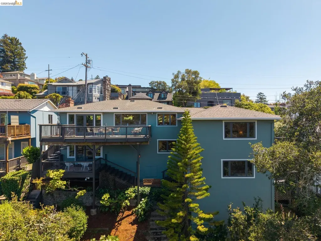 453 Scenic Avenue Piedmont CA 94611