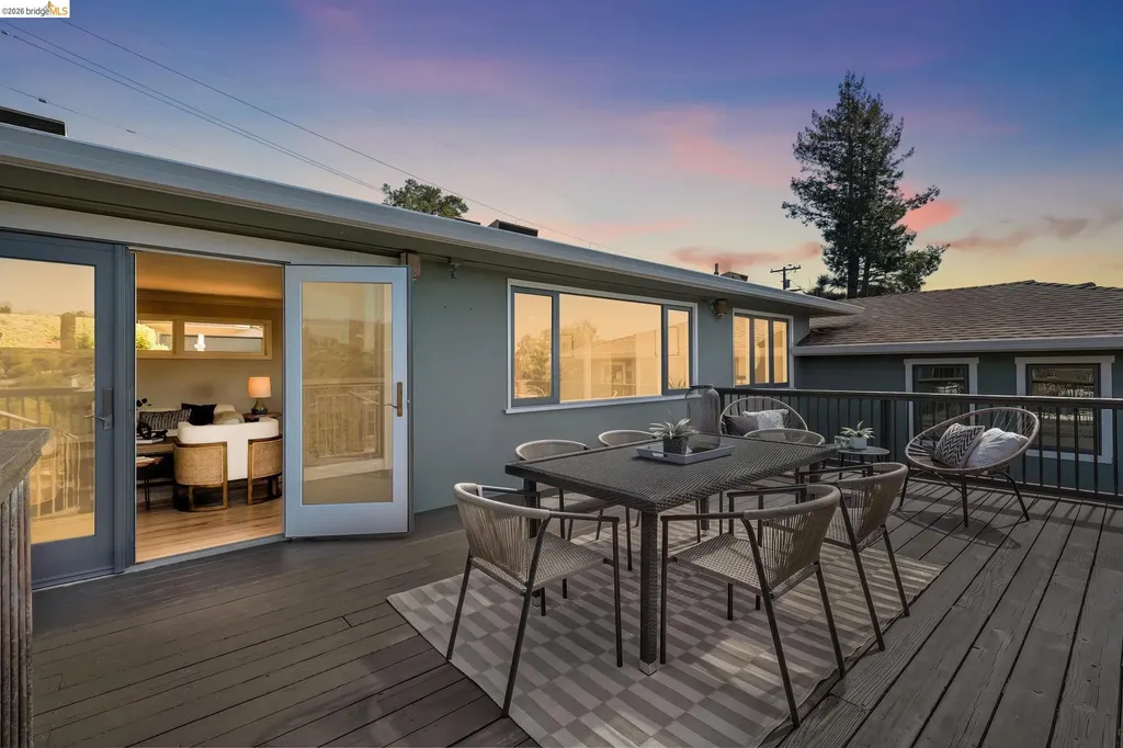 453 Scenic Avenue Piedmont CA 94611
