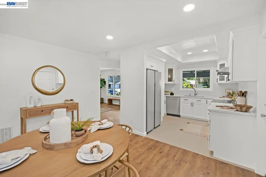 34352 Newton Court Fremont CA 94555
