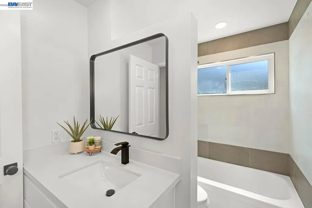 34352 Newton Court Fremont CA 94555