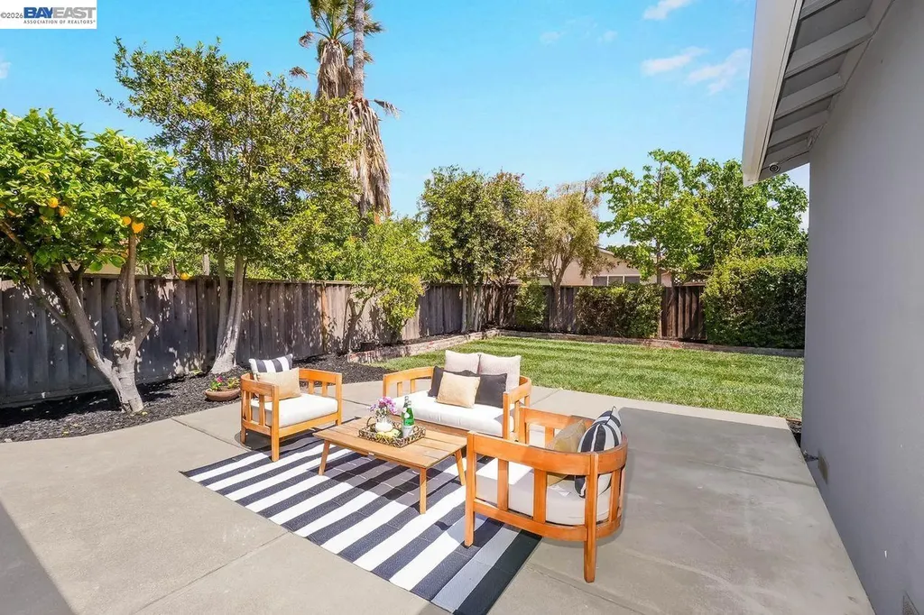 34352 Newton Court Fremont CA 94555