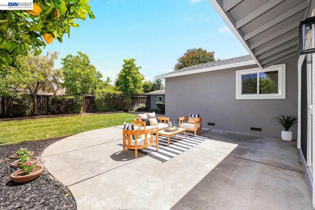 34352 Newton Court Fremont CA 94555