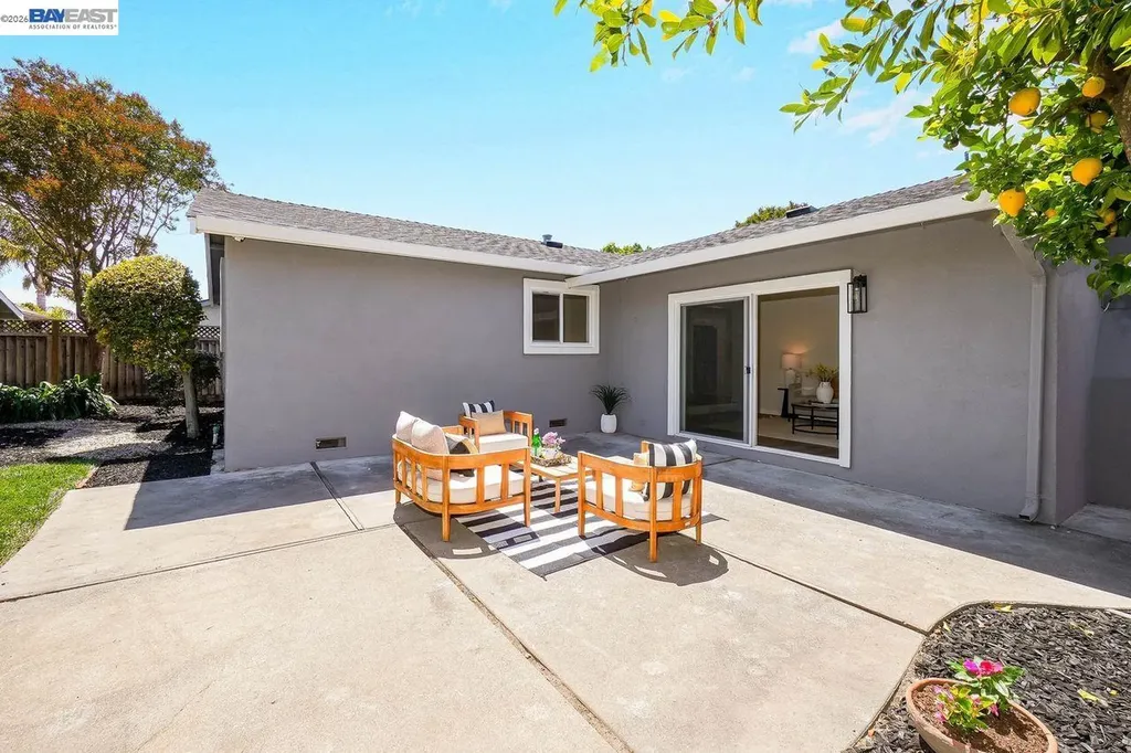 34352 Newton Court Fremont CA 94555