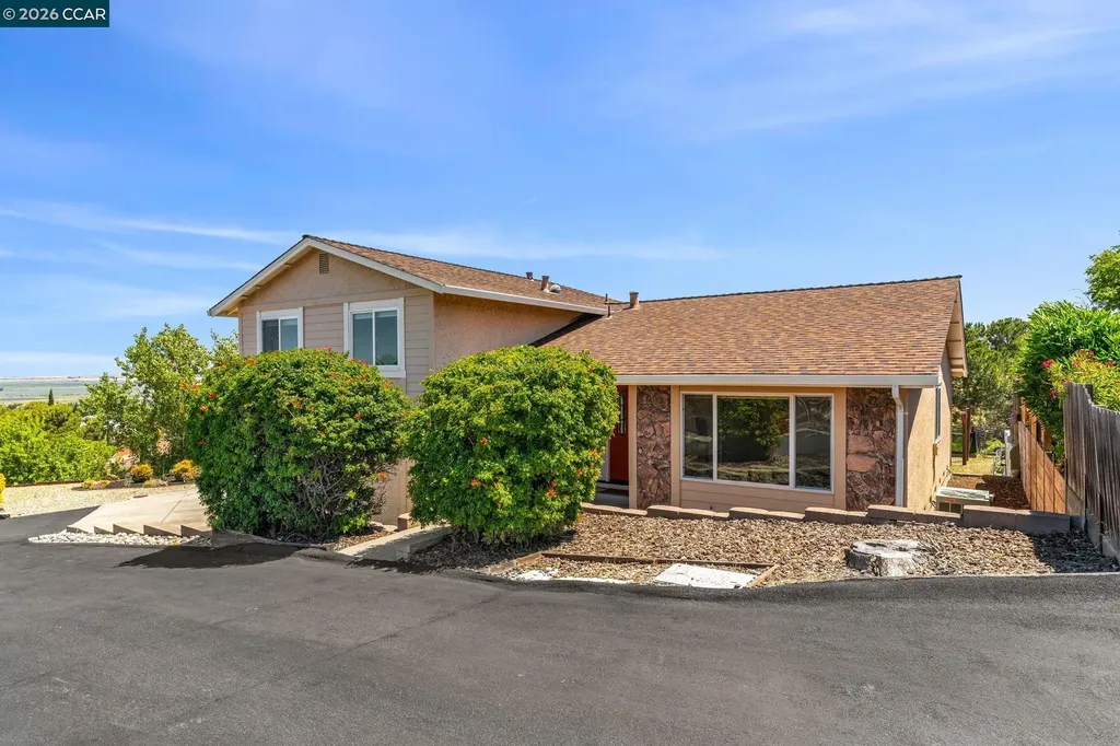 2240 Westwood Lane Pittsburg CA 94565