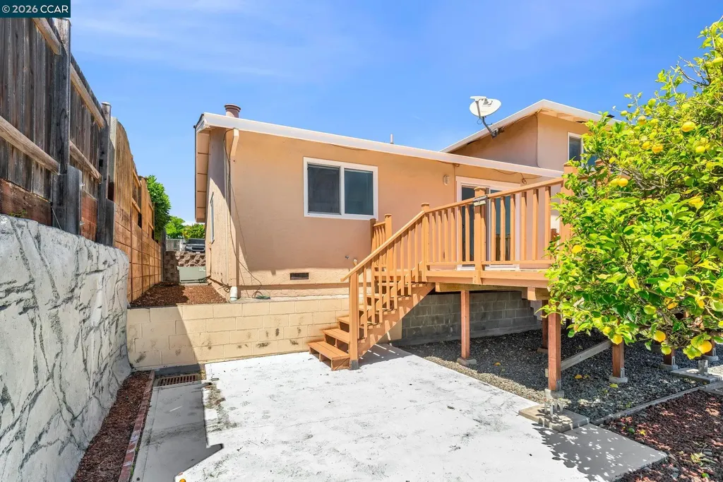 2240 Westwood Lane Pittsburg CA 94565