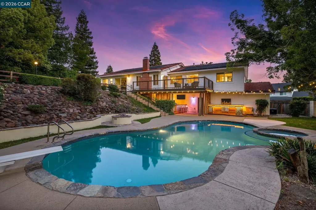 1740 Oro Valley Circle Walnut Creek CA 94596