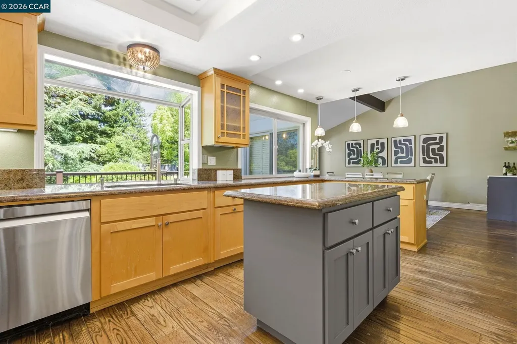 1740 Oro Valley Circle Walnut Creek CA 94596