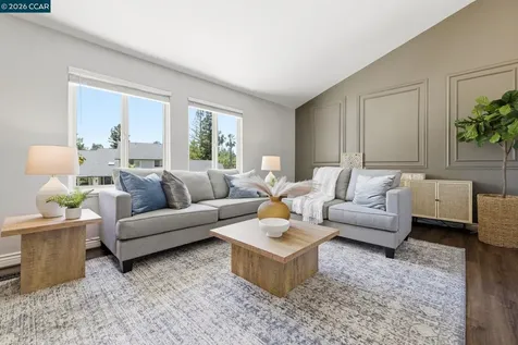 1740 Oro Valley Circle Walnut Creek CA 94596