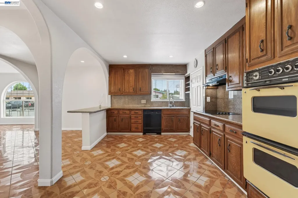 25468 Belmont Avenue Hayward CA 94542