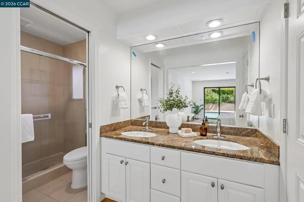 128 Corliss Drive Moraga CA 94556