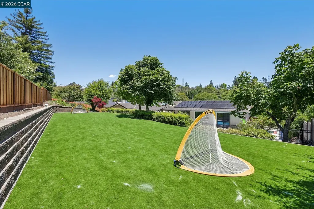 128 Corliss Drive Moraga CA 94556