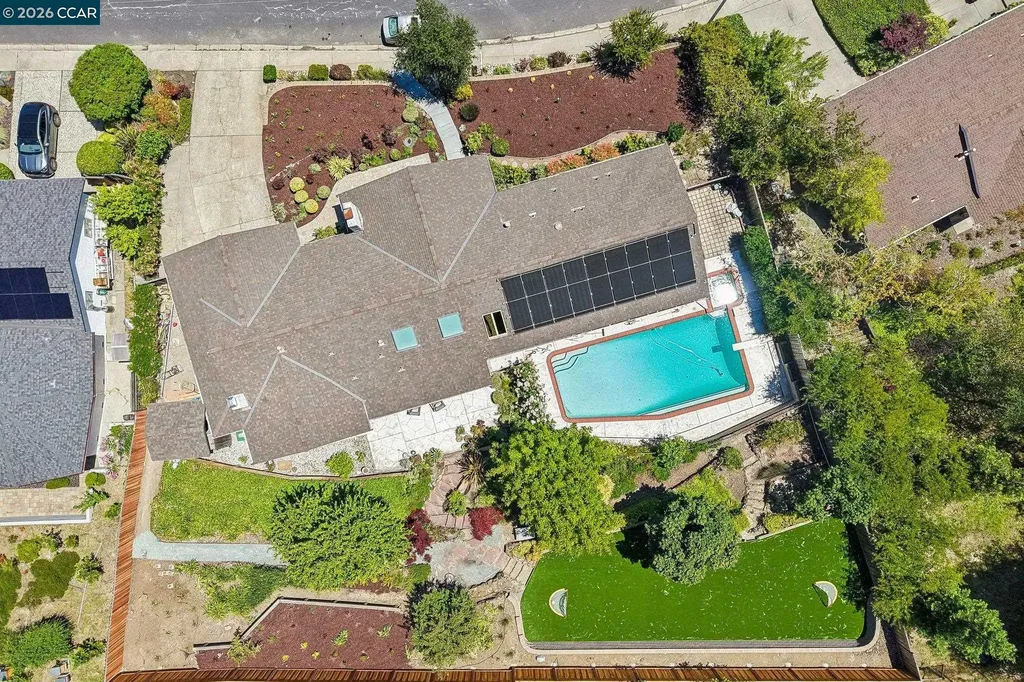 128 Corliss Drive Moraga CA 94556