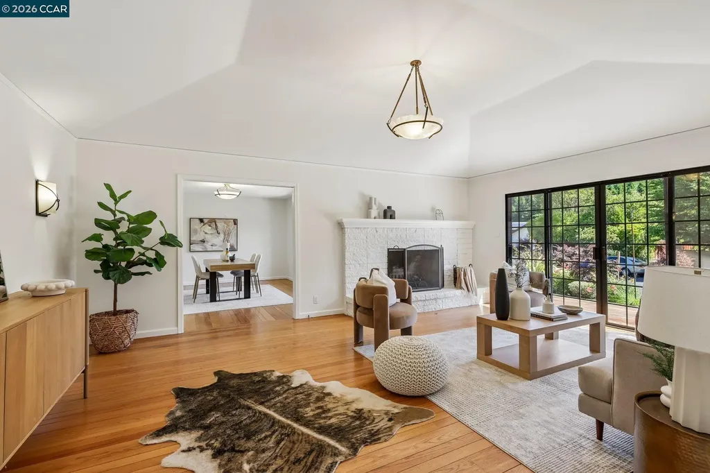 128 Corliss Drive Moraga CA 94556