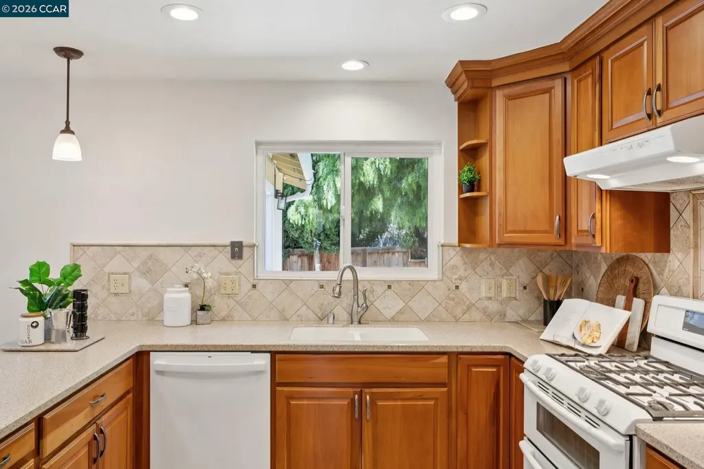 3706 Edmonton Way Concord CA 94520