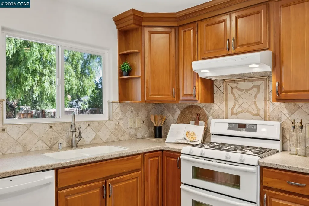 3706 Edmonton Way Concord CA 94520
