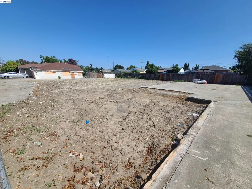 867 Lewelling Boulevard Ashland CA 94541