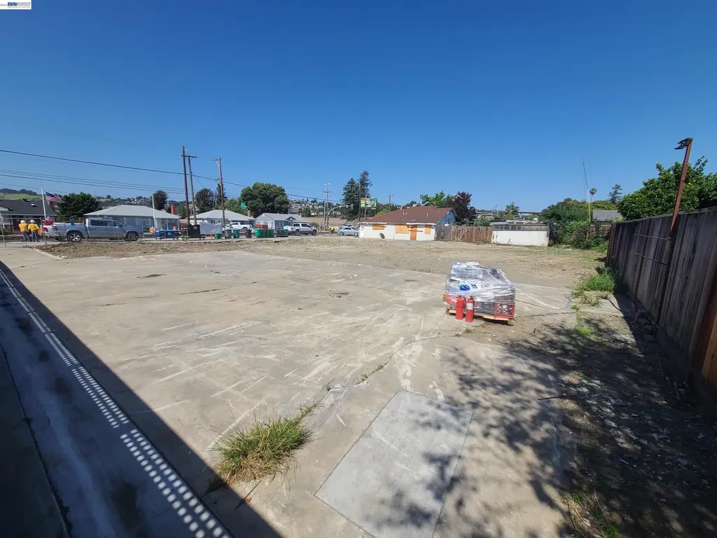 867 Lewelling Boulevard Ashland CA 94541