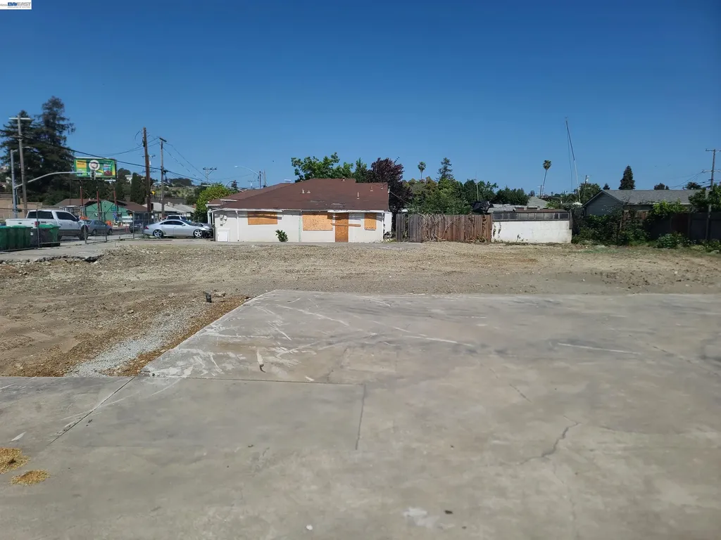 867 Lewelling Boulevard Ashland CA 94541