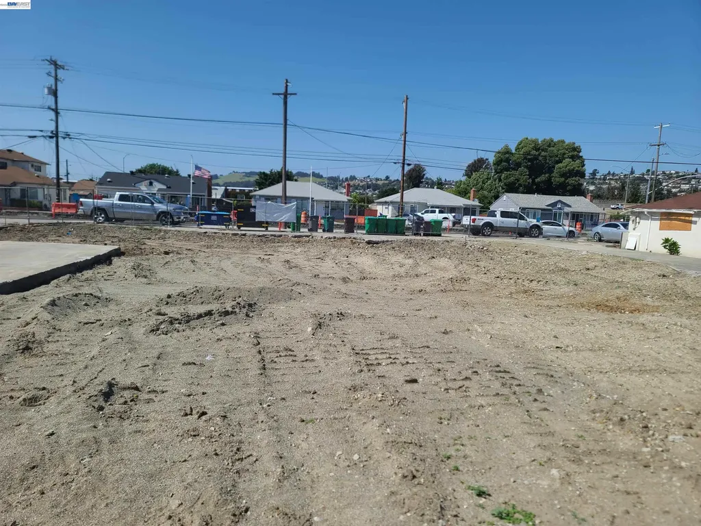 867 Lewelling Boulevard Ashland CA 94541