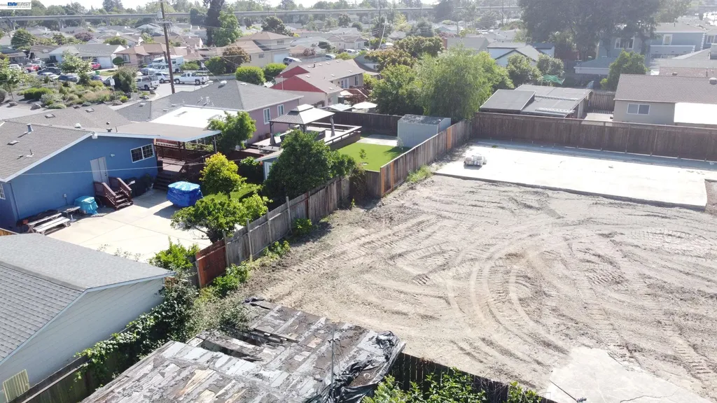 867 Lewelling Boulevard Ashland CA 94541