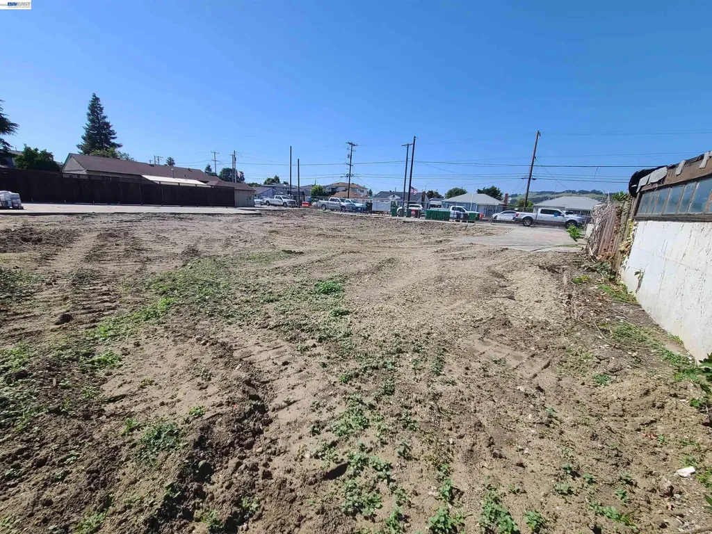 867 Lewelling Boulevard Ashland CA 94541