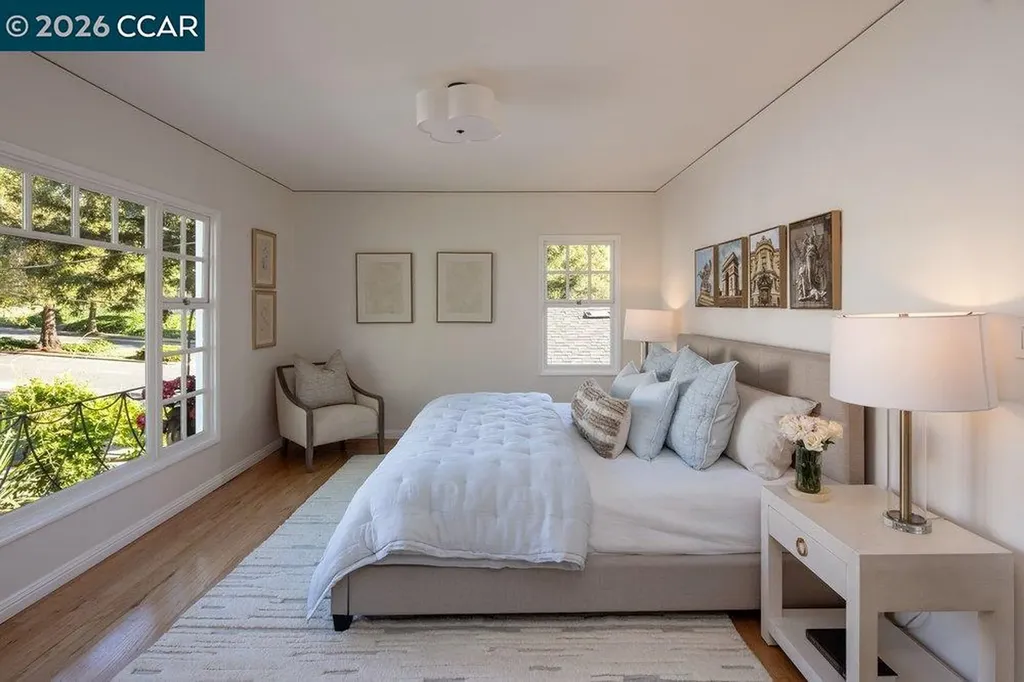 4315 Atlas Avenue Oakland CA 94619