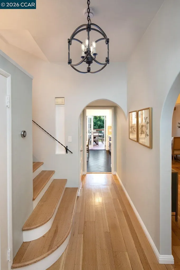 4315 Atlas Avenue Oakland CA 94619
