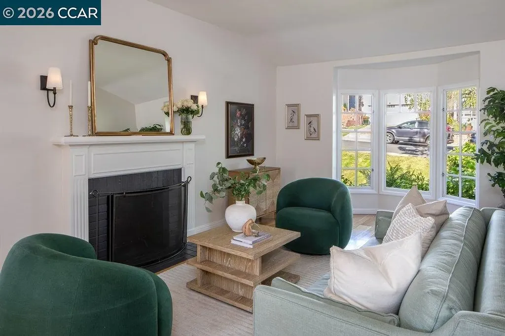 4315 Atlas Avenue Oakland CA 94619